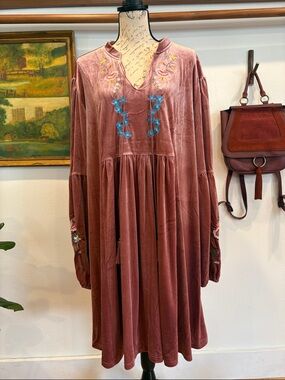 Her Story Mauve Velvet Embroidered Boho Dress
